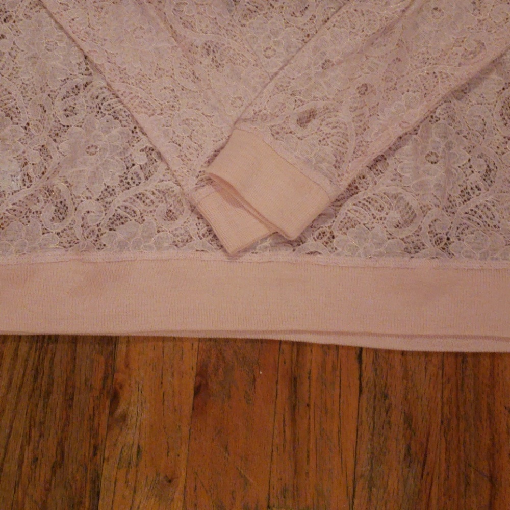 Loft Top - Picture 4 of 7